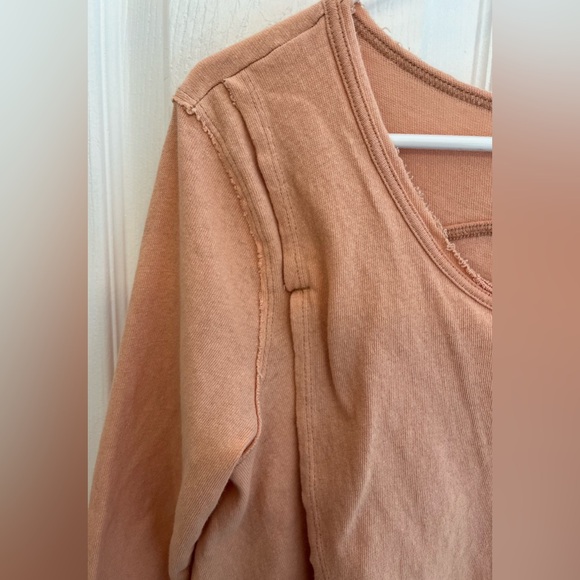 Free People Women’s Top, Size XS (oversized) EUC - Picture 3 of 6